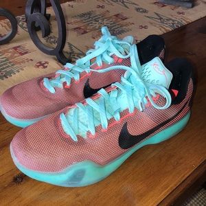 Men’s Nike Kobe 10 Easter Basketball Shoes